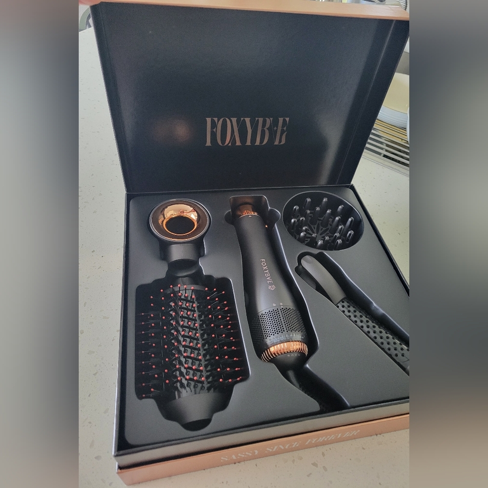 FoxyBae hair styler